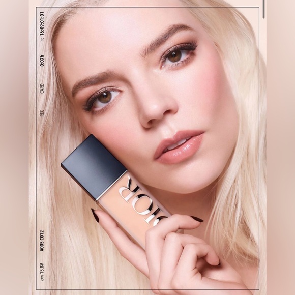 NIB Dior Forever Skin Wear Foundation Shade 2N - Picture 6 of 9